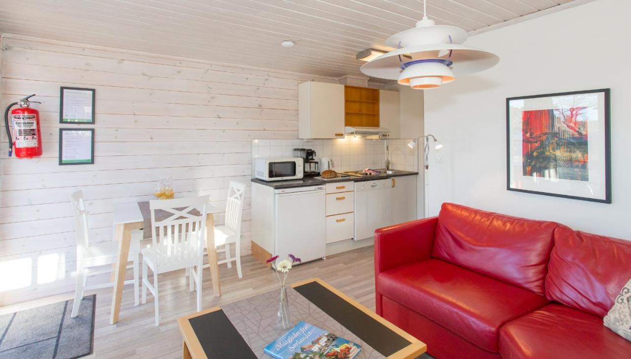 Bie Apartment og Feriesenter Grimstad  Exterior foto