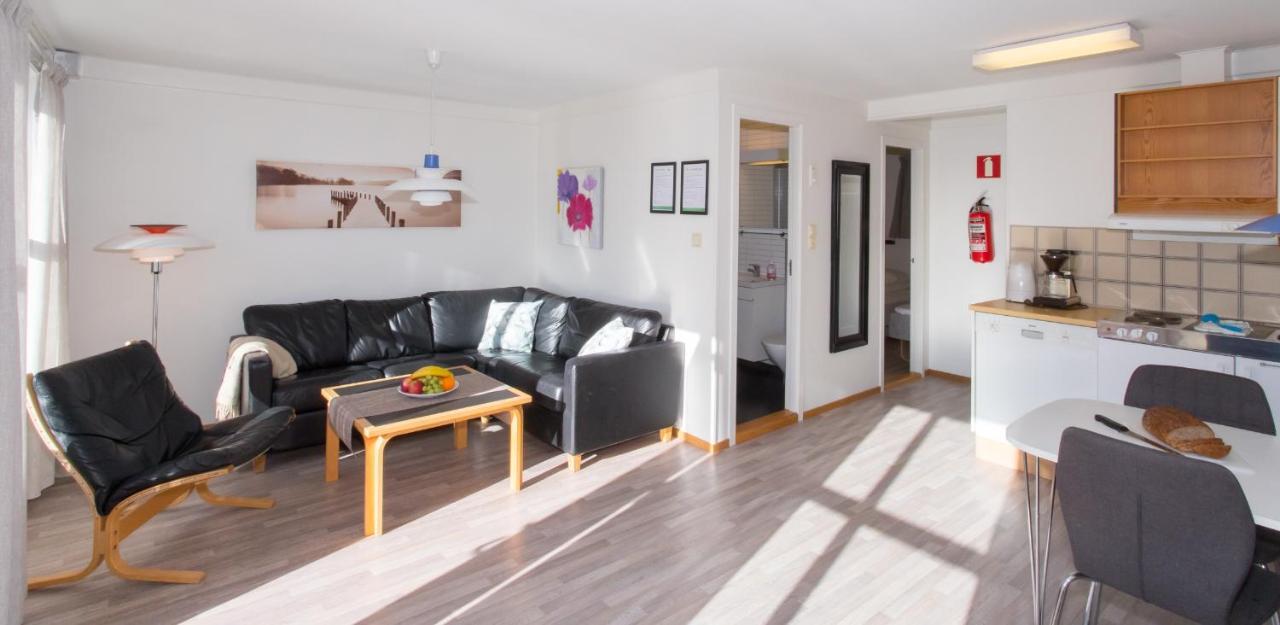 Bie Apartment og Feriesenter Grimstad  Exterior foto