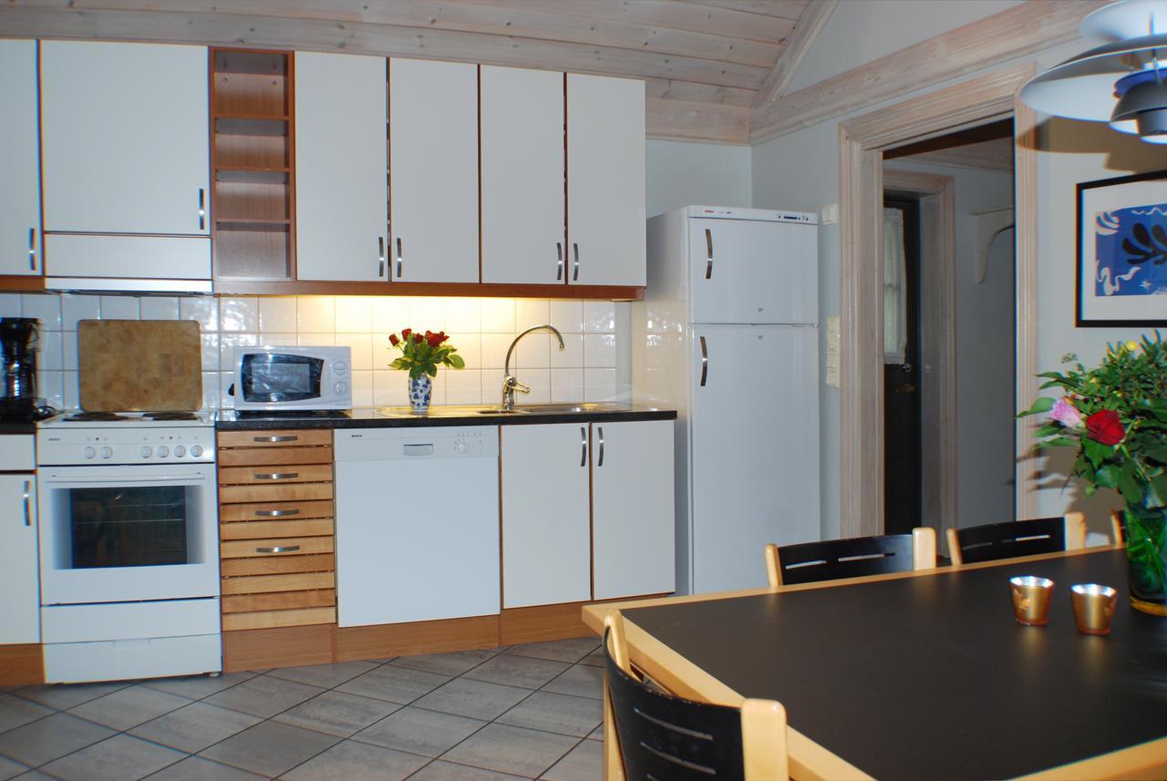Bie Apartment og Feriesenter Grimstad  Exterior foto